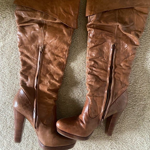 Like New Jessica Simpson Boots Super comfortable & soft - Picture 3 of 6